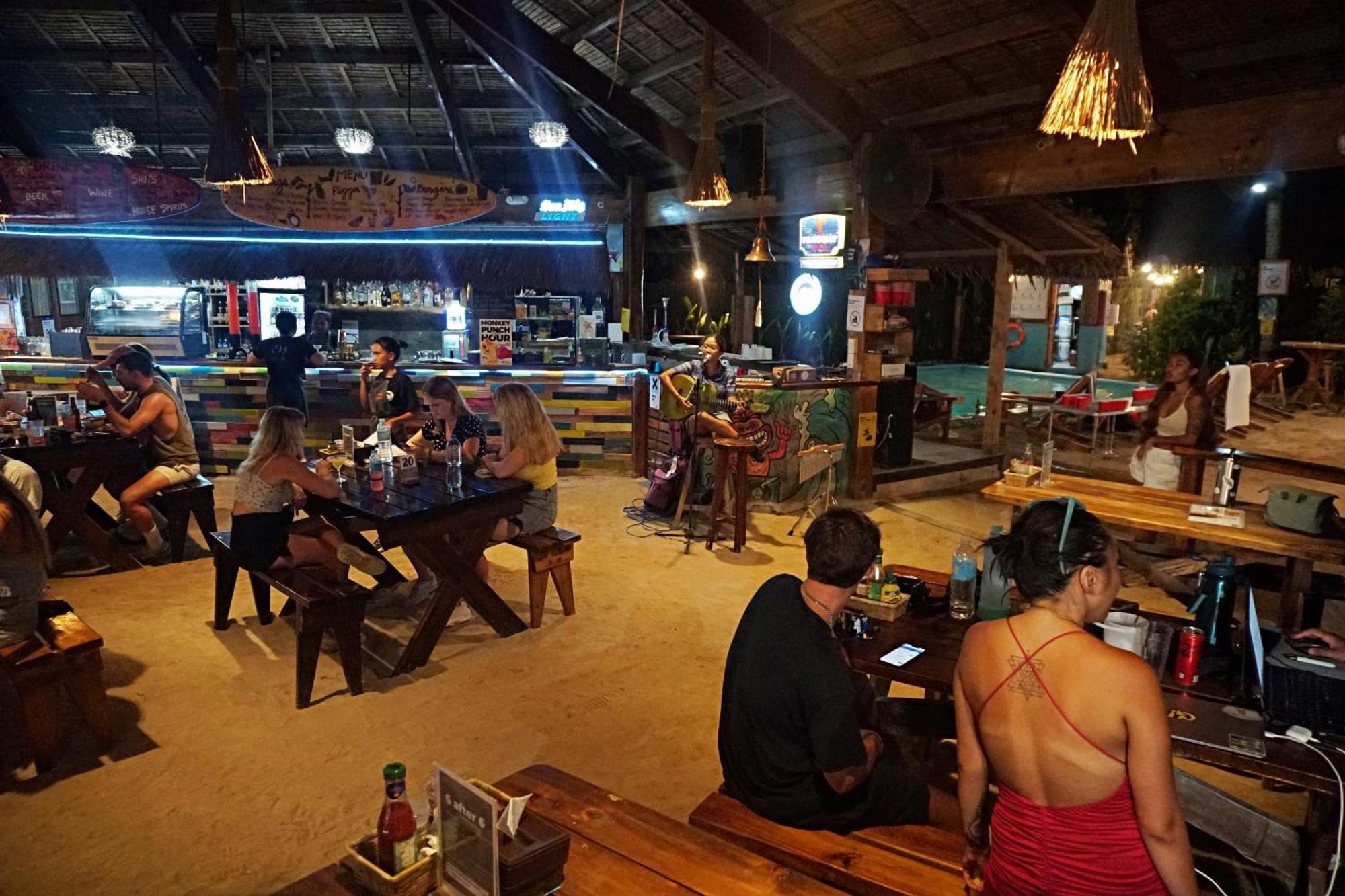 Mad Monkey Hostel Siargao (Adults Only) General Luna  Ngoại thất bức ảnh